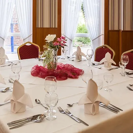 Hotel Zur Linde 3*