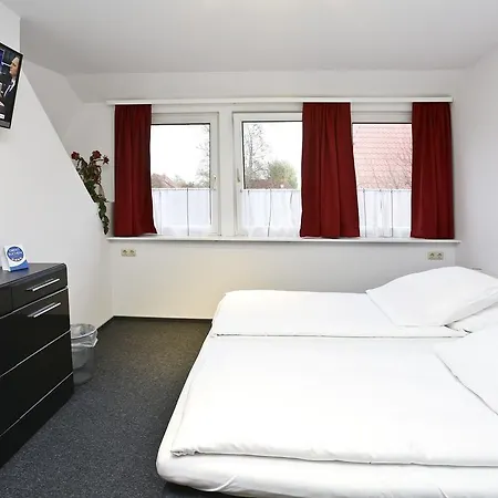 Zur Linde Hotel